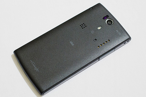 画像ギャラリー No.054のサムネイル画像 / 5インチのフルHD液晶を搭載する「HTC J butterfly HTL21」が登場。auの2012年冬モデル端末発表会レポート
