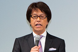 画像ギャラリー No.006のサムネイル画像 / HTC，12月上旬発売予定となる「HTC J butterfly」のプレスイベントを開催。使いやすさを追求したハイエンド端末