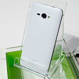 画像ギャラリー No.008のサムネイル画像 / HTC，12月上旬発売予定となる「HTC J butterfly」のプレスイベントを開催。使いやすさを追求したハイエンド端末