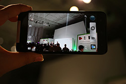 画像ギャラリー No.016のサムネイル画像 / HTC，12月上旬発売予定となる「HTC J butterfly」のプレスイベントを開催。使いやすさを追求したハイエンド端末