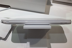 画像ギャラリー No.027のサムネイル画像 / KDDIの2013年夏スマホ,計4機種をレポート。Xperia ULのベンチマークテスト結果も公開