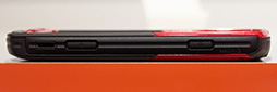 画像ギャラリー No.035のサムネイル画像 / 「HTC J butterfly」や「isai vivid」など独自モデルの実力やいかに? KDDIの2015年夏モデルスマートフォンを触ってきた