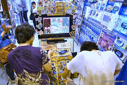 画像ギャラリー No.015のサムネイル画像 / 「アイルーでパズルー」対決が行われたゲームズマーヤでの店頭体験会をレポート。「ハギとこ」に出演できるかもしれない店頭体験会は8月7日に仙台で実施 