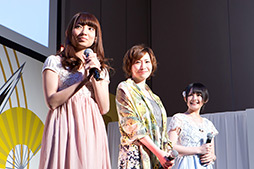 画像ギャラリー No.009のサムネイル画像 / 石川梨華さん＆吉澤ひとみさんのミニライブも実施されたオフラインイベント「戦国コレクション感謝祭」レポート 