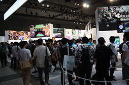画像ギャラリー No.013のサムネイル画像 / ［TGS 2012］昨年なんだか凄いことになっていた一般日のグリーブースを偵察してきた。……やっぱり今年もブース裏側まで大行列