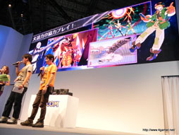画像ギャラリー No.011のサムネイル画像 / ［TGS 2012］水着姿？での戦闘シーン入りのPVも上映された「エクストルーパーズ」ステージをレポート。TGS会場で試遊すると“餃子の王将”の割引券がもらえるサービスも