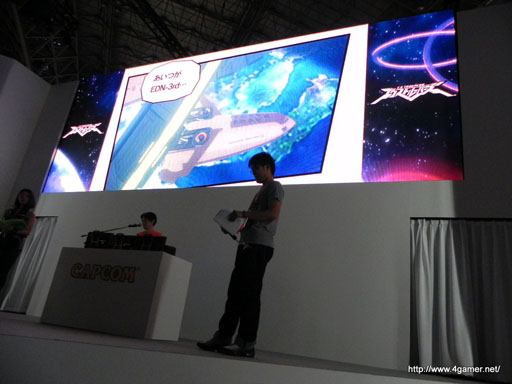 画像ギャラリー No.013のサムネイル画像 / ［TGS 2012］水着姿？での戦闘シーン入りのPVも上映された「エクストルーパーズ」ステージをレポート。TGS会場で試遊すると“餃子の王将”の割引券がもらえるサービスも