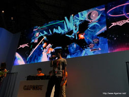 画像ギャラリー No.020のサムネイル画像 / ［TGS 2012］水着姿？での戦闘シーン入りのPVも上映された「エクストルーパーズ」ステージをレポート。TGS会場で試遊すると“餃子の王将”の割引券がもらえるサービスも