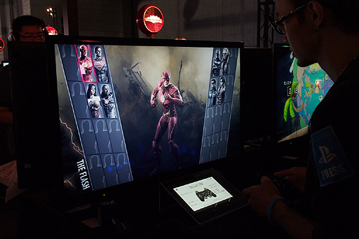 画像ギャラリー No.005のサムネイル画像 / ［TGS 2012］バットマンやスーパーマンが戦うアメリカ産の対戦格闘。日本発売も明らかになった「Injustice: Gods Among Us」プレイレポート