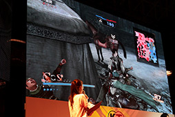 画像ギャラリー No.026のサムネイル画像 / ［TGS 2012］「真・三國無双6 Empires」のスペシャルステージをレポート。お笑いコンビ・ライセンスが自分そっくりの武将で先輩武将達を“ハメ倒す” 