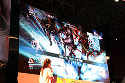 画像ギャラリー No.035のサムネイル画像 / ［TGS 2012］「真・三國無双6 Empires」のスペシャルステージをレポート。お笑いコンビ・ライセンスが自分そっくりの武将で先輩武将達を“ハメ倒す” 