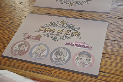 画像ギャラリー No.020のサムネイル画像 / 「テイルズ オブ エクシリア2」キャラのアナウンスも堪能できる！　グランドオープンしたテイルズ オブ カフェ＆テイルズ オブ ダイニングをレポート