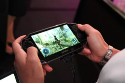 画像ギャラリー No.005のサムネイル画像 / ［TGS 2012］PS Vitaならではのタッチ操作を生かした「アサシン クリードIII レディ リバティ」プレイレポート