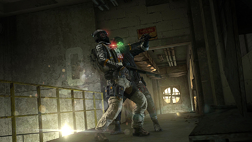 画像ギャラリー No.015のサムネイル画像 / ［E3 2013］「Splinter Cell: Blacklist」のシングルプレイデモが公開。新しいサムは，ステルスでも派手なアクションでも任務を遂行できる