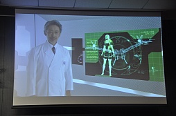 画像ギャラリー No.024のサムネイル画像 / 「地球防衛軍3 PORTABLE」の実写PVがついにお披露目。河崎 実監督と吉木りささんが登場した完成発表会をレポート