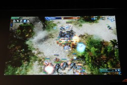 画像ギャラリー No.014のサムネイル画像 / 「第4回 eスポーツ JAPAN CUP」が開催。「FIFA 13」「StarCraft II」「鉄拳タッグトーナメント2」にて繰り広げられた決勝をレポート