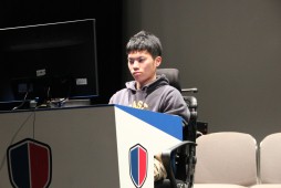 画像ギャラリー No.016のサムネイル画像 / 「第4回 eスポーツ JAPAN CUP」が開催。「FIFA 13」「StarCraft II」「鉄拳タッグトーナメント2」にて繰り広げられた決勝をレポート