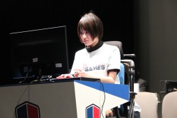 画像ギャラリー No.020のサムネイル画像 / 「第4回 eスポーツ JAPAN CUP」が開催。「FIFA 13」「StarCraft II」「鉄拳タッグトーナメント2」にて繰り広げられた決勝をレポート