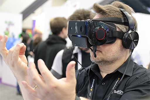 画像ギャラリー No.042のサムネイル画像 / AI技術をアプリに落とし込むGoogle。次期AndroidやVR HMD「Daydream」の最新情報も出たGoogle I/O基調講演レポート