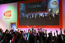 画像ギャラリー No.029のサムネイル画像 / ［TGS 2012］バンダイナムコゲームス，アイマス関連の新情報を満載したステージイベント「生っすか!?サンデー出張版 in TGS2012」を開催