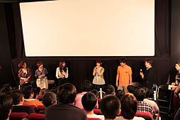 画像ギャラリー No.014のサムネイル画像 / 「シャイニーフェスタ 新作アニメ プレミアム先行上映会」が徳島のマチ★アソビ Vol.9で開催。上映されたアニメは，どのバージョンのものだったのか