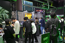 画像ギャラリー No.003のサムネイル画像 / 初出展となる「Warframe」ブースをレポート。「1999」に登場するAtomicycleとArthurの等身大スタチューや試遊台を設置［TGS2024］