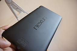 画像ギャラリー No.001のサムネイル画像 / 日本でもついに発売となる「Nexus 7(2013)」ファーストインプレッション。気になる性能もチェックしてきた