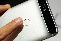 画像ギャラリー No.009のサムネイル画像 / 「Nexus 6P」はゲーム用途に適するか? Xperia Z5の「デレステ」追試も実施したソフトバンク2015〜16冬春スマートフォンテストレポート