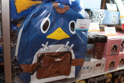 画像ギャラリー No.003のサムネイル画像 / ［TGS 2012］日本一ソフトウェア，一般公開日の早朝に“神様と運命革命のくじびき抽選券”を海浜幕張駅前で配布。なんだかいろいろ当たるかも？
