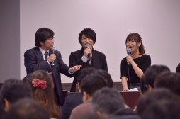 画像ギャラリー No.001のサムネイル画像 / 「ブシロード超戦略発表会」をレポート。多くの参戦タイトルが明かされた「ヴァイスシュヴァルツ」など,TCGタイトルの新情報や今後の展開が公開