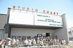 画像ギャラリー No.001のサムネイル画像 / 混沌と自由のお祭り騒ぎで豪華声優陣が大暴れ!「ぶるふぇす2012 -らいおっとさまー あげいん-」のレポートを掲載