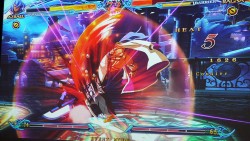 画像ギャラリー No.007のサムネイル画像 / ［JAEPO2014］タオカカに続きν-13も「グルーヴコースター」に参戦。声優vs.開発者のバトルも繰り広げられた「BLAZBLUE CHRONOPHANTASMA スペシャルステージ」レポート