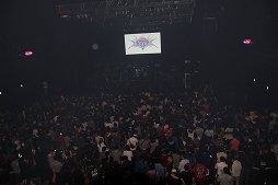 画像ギャラリー No.003のサムネイル画像 / Zepp Tokyoを蒼く染め上げた「BLAZBLUE　MUSIC LIVE 2015」をレポート。森利道氏と石渡太輔氏へのインタビューも合わせて掲載