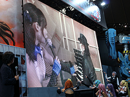 画像ギャラリー No.005のサムネイル画像 / ［TGS 2014］魅杏のピュアなプレイで怪獣を撃退。「地球防衛軍×劇団ドリームクラブ ホストガール（or代表）スペシャルLIVEオンステージ」をレポート