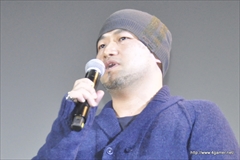 画像ギャラリー No.005のサムネイル画像 / プラチナゲームズの神谷英樹氏も出演し,田中敦子さんと園崎未恵さんによる「ベヨネッタ2」の収録話も飛び出した,「BAYONETTA Bloody Fate」のBlu-ray&DVD発売記念イベントをレポート