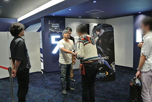 画像ギャラリー No.009のサムネイル画像 / ［TGS 2014］「ベヨネッタ2」の発売記念イベント「PlatinumGames’ Night 9.20」をレポート。開発スタッフのトークセッションではギリギリ発言連発！？