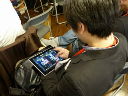画像ギャラリー No.006のサムネイル画像 / 配信1周年を迎える「Kingdom Conquest II」の世界一を決めるイベント「Magna World Championship 2013」が開催。白熱した戦いをレポート
