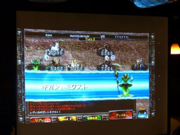 画像ギャラリー No.019のサムネイル画像 / 配信1周年を迎える「Kingdom Conquest II」の世界一を決めるイベント「Magna World Championship 2013」が開催。白熱した戦いをレポート