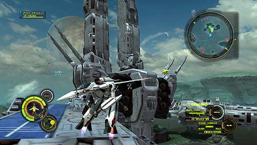 画像ギャラリー No.002のサムネイル画像 / 「マクロス30 〜銀河を繋ぐ歌声〜」はPS3で2013年2月発売。「マクロスF」の1年後の世界を舞台に“オールスター競演”のストーリーが描かれる