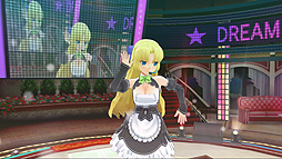画像ギャラリー No.004のサムネイル画像 / 「ドリームクラブ Gogo.」，来日したばかりという金髪の新ホストガール セイラのカラオケステージ映像を公開