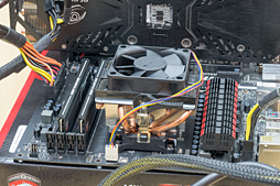 画像ギャラリー No.004のサムネイル画像 / AMD自慢のCPUクーラー「Wraith Cooler」を試す。冷却能力と静音性は確かに高い