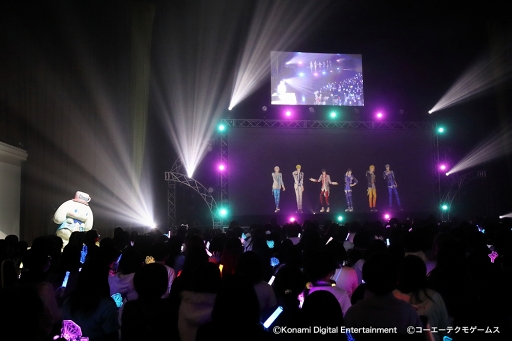 画像ギャラリー No.002のサムネイル画像 / 「3 Majesty × X.I.P. LIVE −5th Anniversary Tour in Sanrio Puroland−」。音羽慎之介と神崎 透がメインのシナモロール公演をレポート