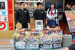 画像ギャラリー No.002のサムネイル画像 / 「セブンスドラゴン2020-II」発売記念店頭抽選会レポート。古代祐三氏，三輪士郎氏，sasakure.UK氏ら開発陣のショートインタビューを掲載