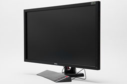 画像ギャラリー No.025のサムネイル画像 / BenQ「XL2720T」レビュー。27インチで垂直リフレッシュレート120Hzのディスプレイは大きな画面を望むゲーマーの最適解となるのか