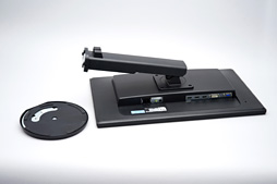 画像ギャラリー No.004のサムネイル画像 / BenQ「RL2460HT」レビュー。「格ゲー向けディスプレイ」は格闘ゲーマーならずとも要注目の完成度だ