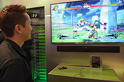 画像ギャラリー No.004のサムネイル画像 / ［GDC 2013］クラウドゲームにヘッドマウントディスプレイ，ゲームの未来を感じさせるGDC展示会場レポート（2）