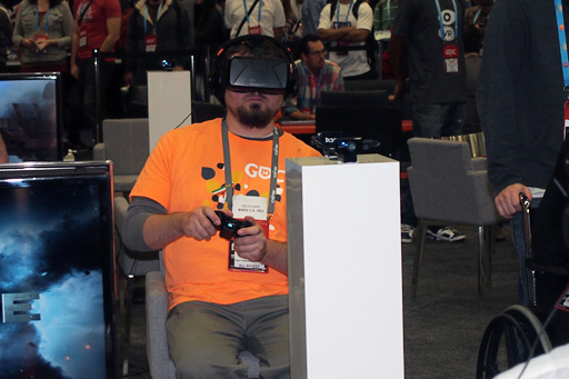画像ギャラリー No.011のサムネイル画像 / ［GDC 2014］フルHD有機ELパネル搭載の最新版Oculus Rift「DK2」登場。いよいよ製品化へ