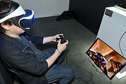 画像ギャラリー No.020のサムネイル画像 / ［E3 2014］最新版「Oculus Rift」を装着してゲームを体験。VR対応HMDは“マリオ風”アクションゲームにも新しい面白さをもたらす