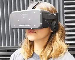 画像ギャラリー No.004のサムネイル画像 / ［CES 2015］Oculus VRで「Rift」の最新プロトタイプ機「Crescent Bay」が一般向けに初公開。デモを体験しつつ，副社長に製品化の進捗を聞いてきた