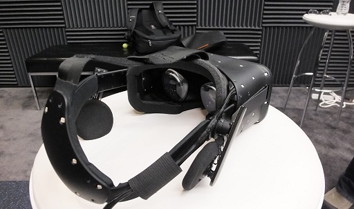 画像ギャラリー No.008のサムネイル画像 / ［CES 2015］Oculus VRで「Rift」の最新プロトタイプ機「Crescent Bay」が一般向けに初公開。デモを体験しつつ，副社長に製品化の進捗を聞いてきた